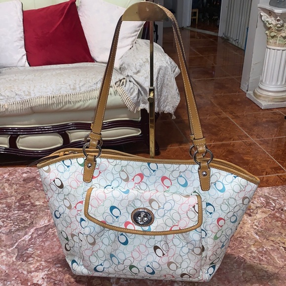 Coach Handbags - Coach multicolored Chelsea tote